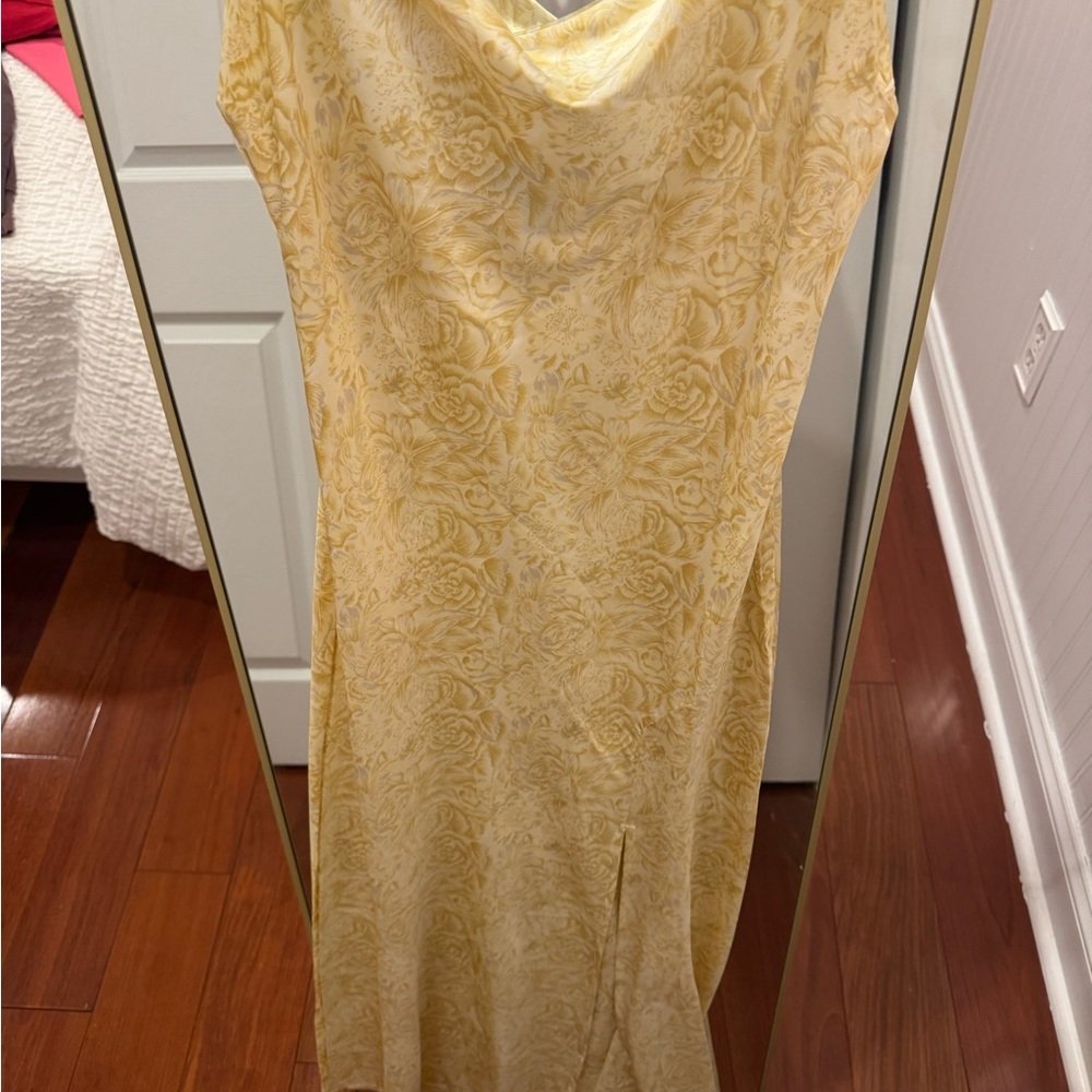 Elegant Yellow Floral Maxi Dress